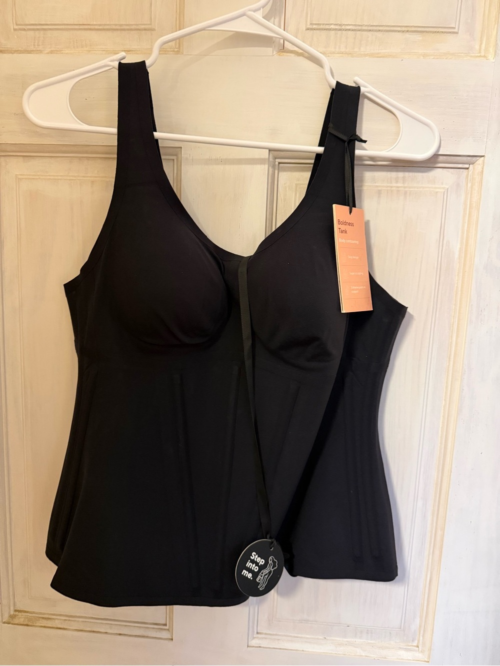 Honeylove Black Sculpting Tank with Built-In Cups